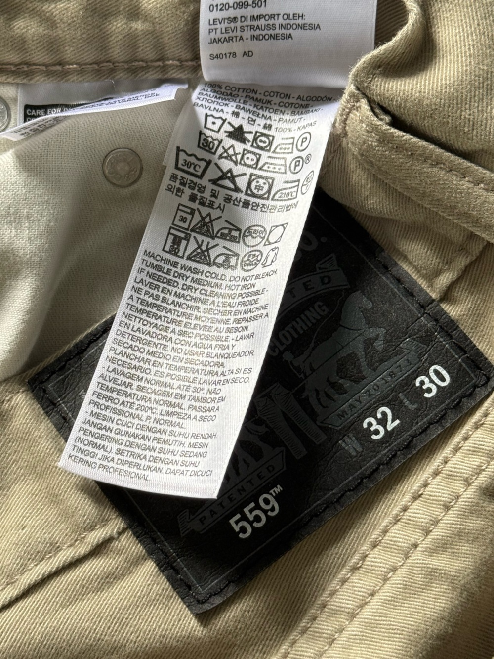 Levi's Khaki Jeans 559 - Picture 3 of 3